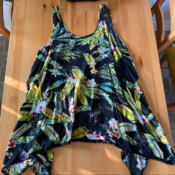 NWOT Urban Outfitters Sleeveless Tropical Tunic - Picture 2 of 7